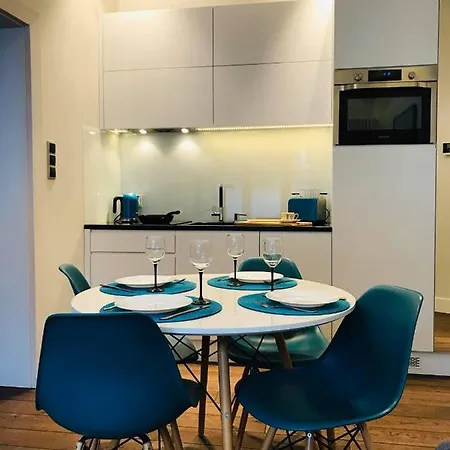 Victus Apartamenty, Omega